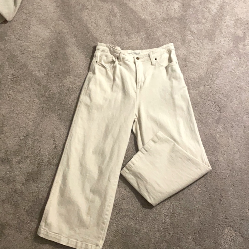 Universal Thread Cream Colored Culottes Wide Leg Cropped Jeans